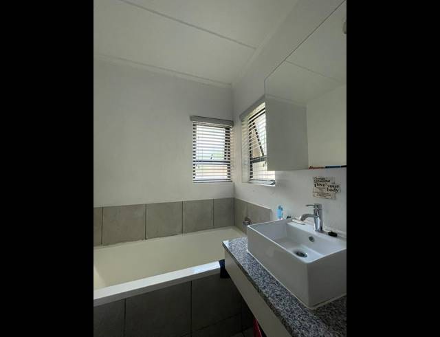 1 BEDROOM APARTMENT FOR SALE IN BEVERLEY